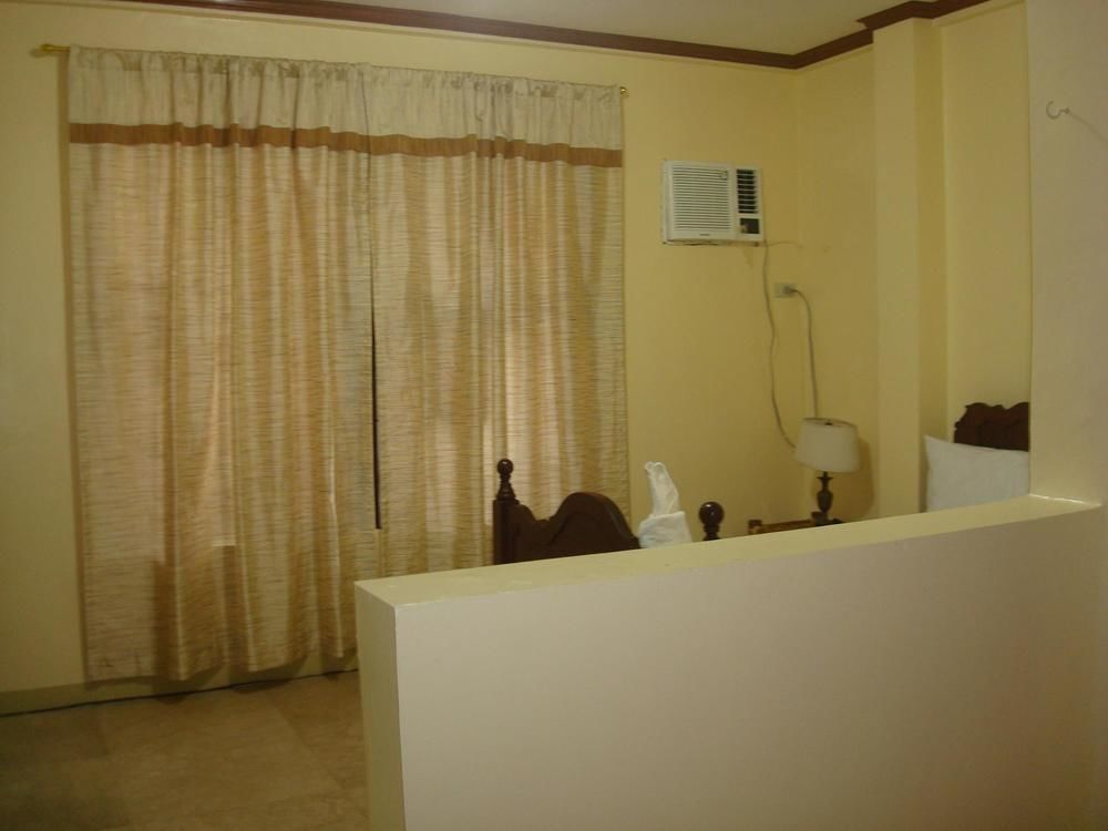 Hotel Casa Dayang Kalibo Extérieur photo